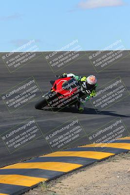 media/Mar-20-2023-Moto Forza (Mon) [[d0bbc59e78]]/1-A Group (Green)/Session 2 (Bowl)/